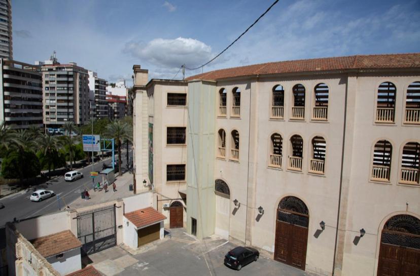 Apartmán Reina Victoria La Plaza Alicante Exteriér fotografie