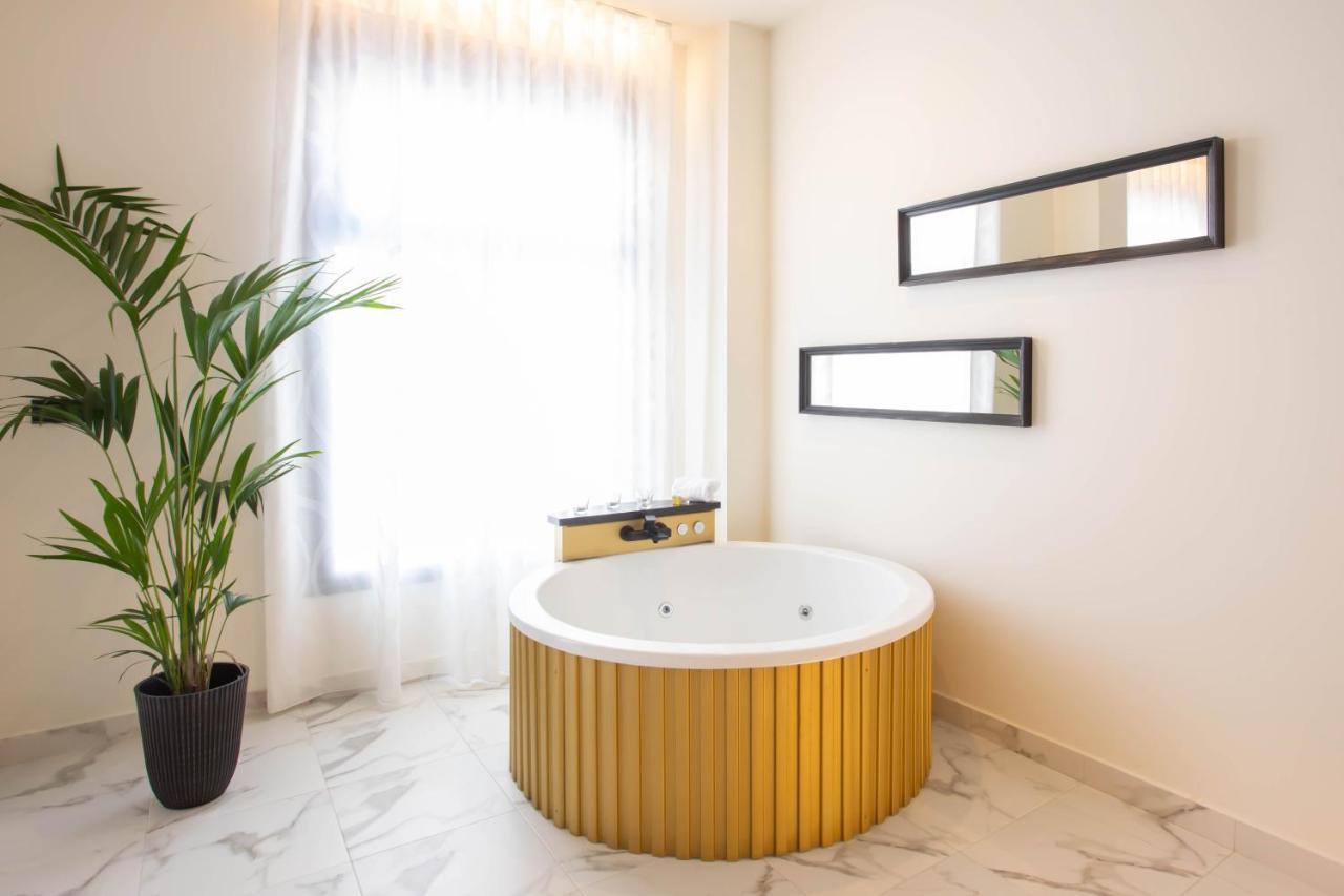Apartmán Reina Victoria La Plaza Alicante Exteriér fotografie