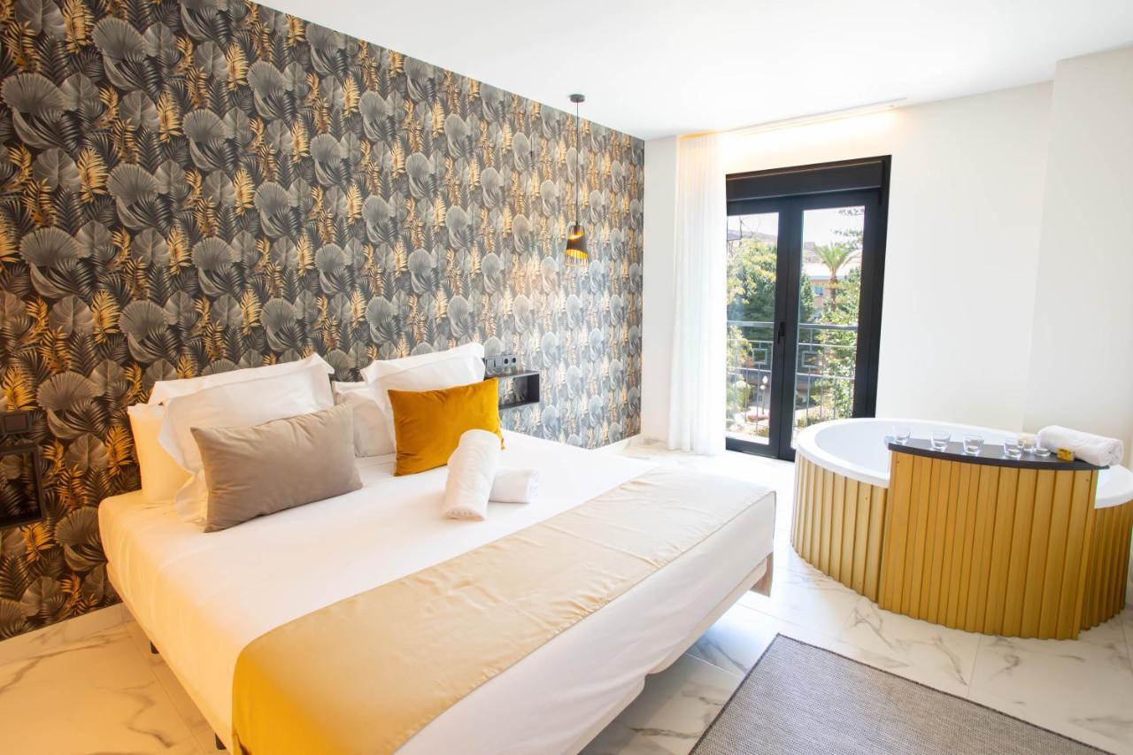 Apartmán Reina Victoria La Plaza Alicante Exteriér fotografie