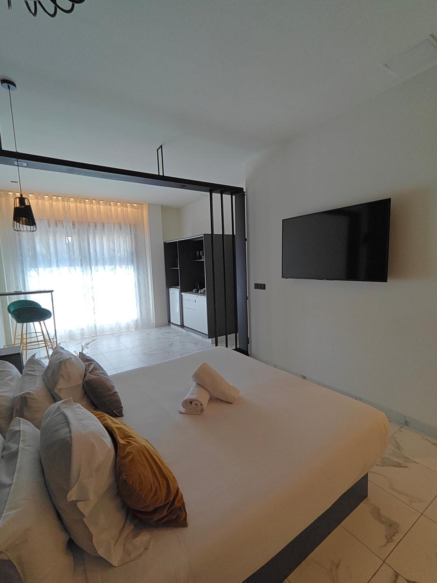 Apartmán Reina Victoria La Plaza Alicante Exteriér fotografie
